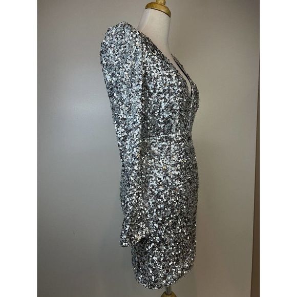 Lulus Dress Womens Small New You Silver Sequin Long Sleeve Bodycon Mini Cocktail - Picture 4 of 13